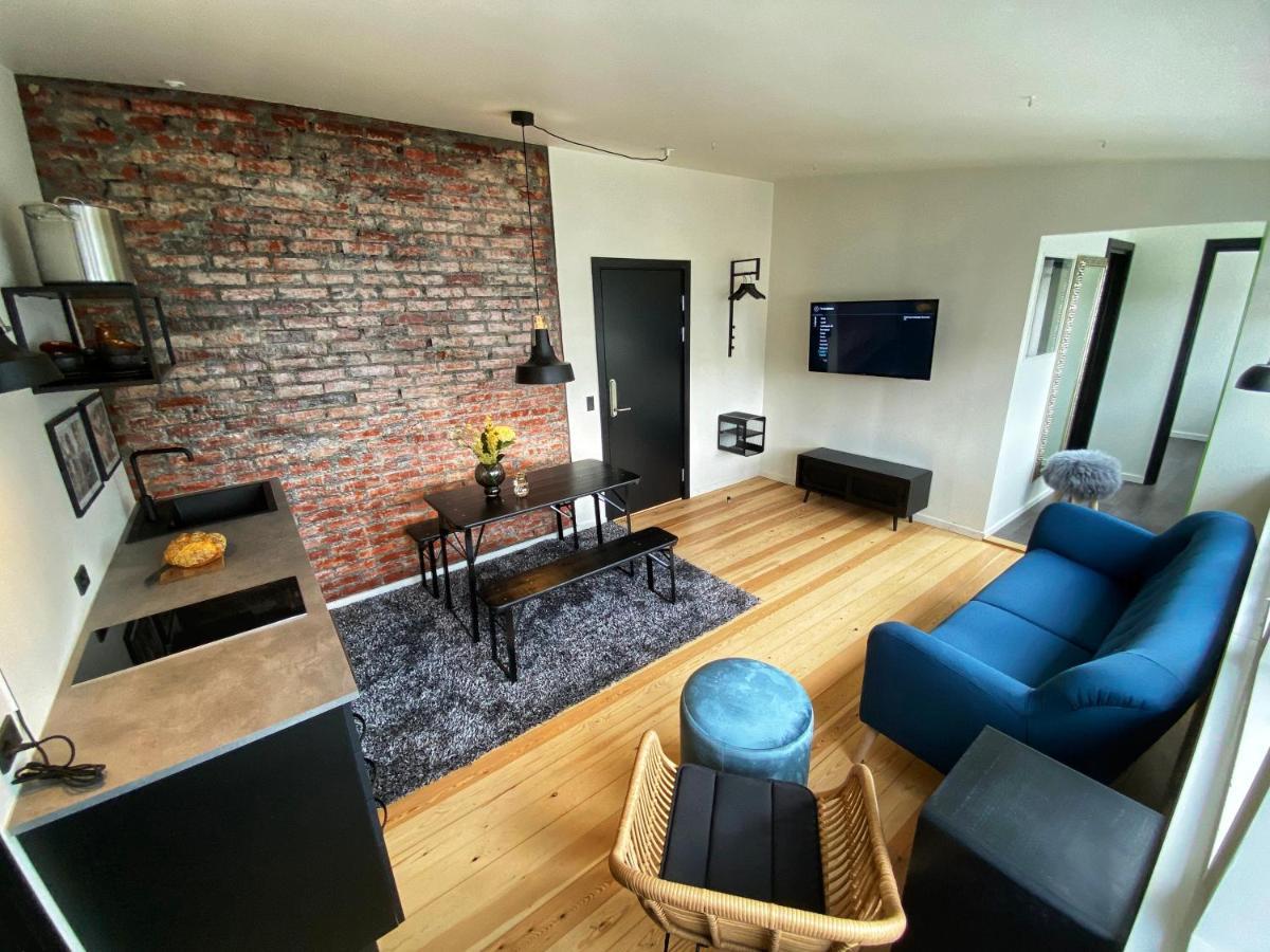 Broncks Apartment 2 - Modern 2-Bedroom In The Heart Of Tórshavn Buitenkant foto