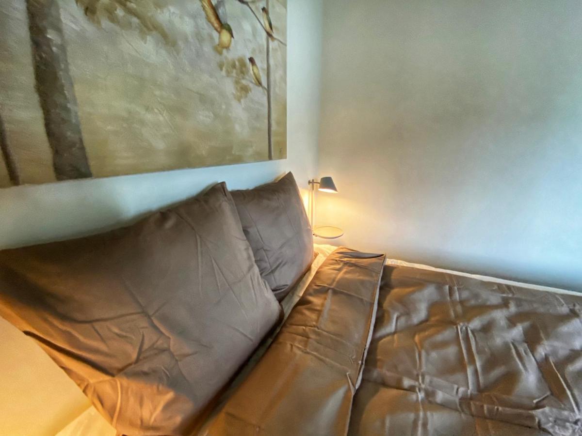 Broncks Apartment 2 - Modern 2-Bedroom In The Heart Of Tórshavn Buitenkant foto
